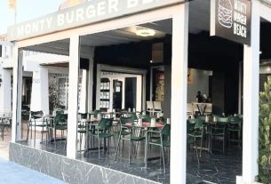 monty-burger-beach-la-manga