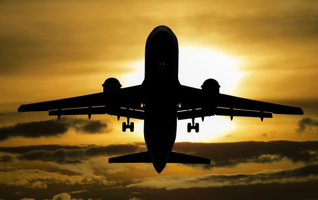 como-contactar-con-aeromexico