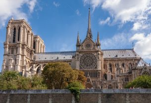 entrada-a-notre-dame