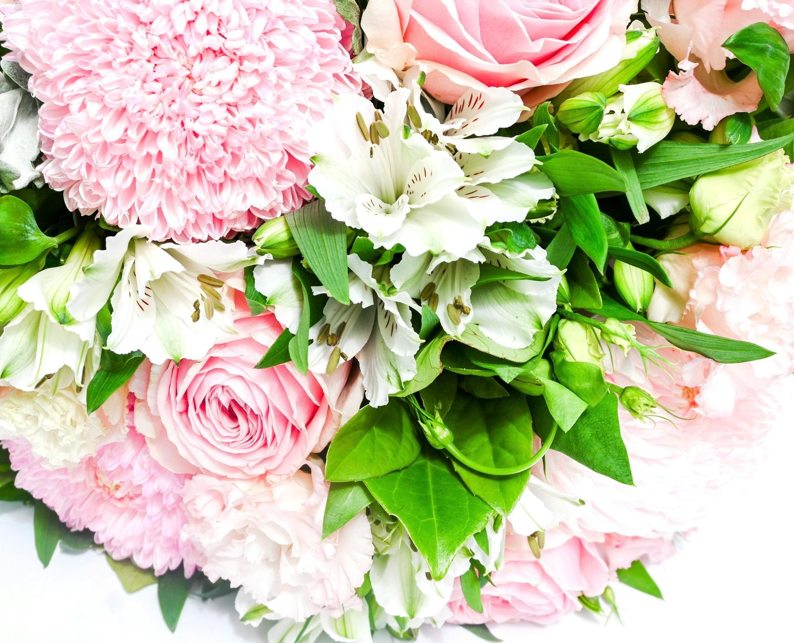 como-contactar-con-interflora