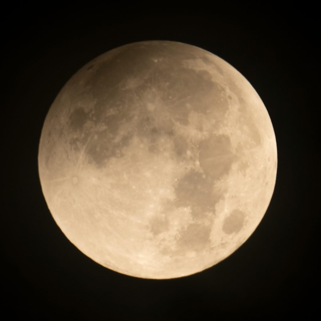 luna-llena-en-junio-2025