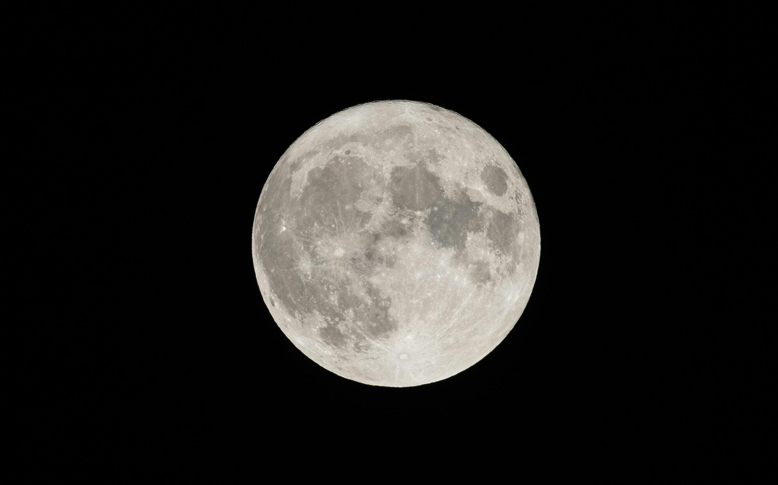 cuando-es-la-proxima-luna-llena-en-espana